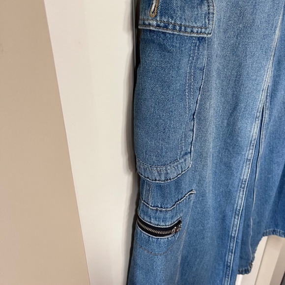 BDG urban outfitter PUDDLE jeans - low rise wide leg cargo, size 24 EUC - Picture 9 of 14